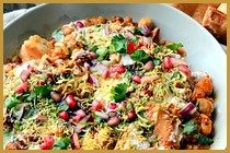 Mini Samosa Ragda Chaat